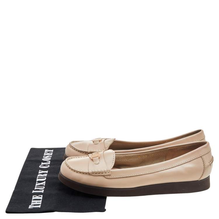 Pre Owned Salvatore Ferragamo Beige Leather Slip on Loafers Size 38.5 