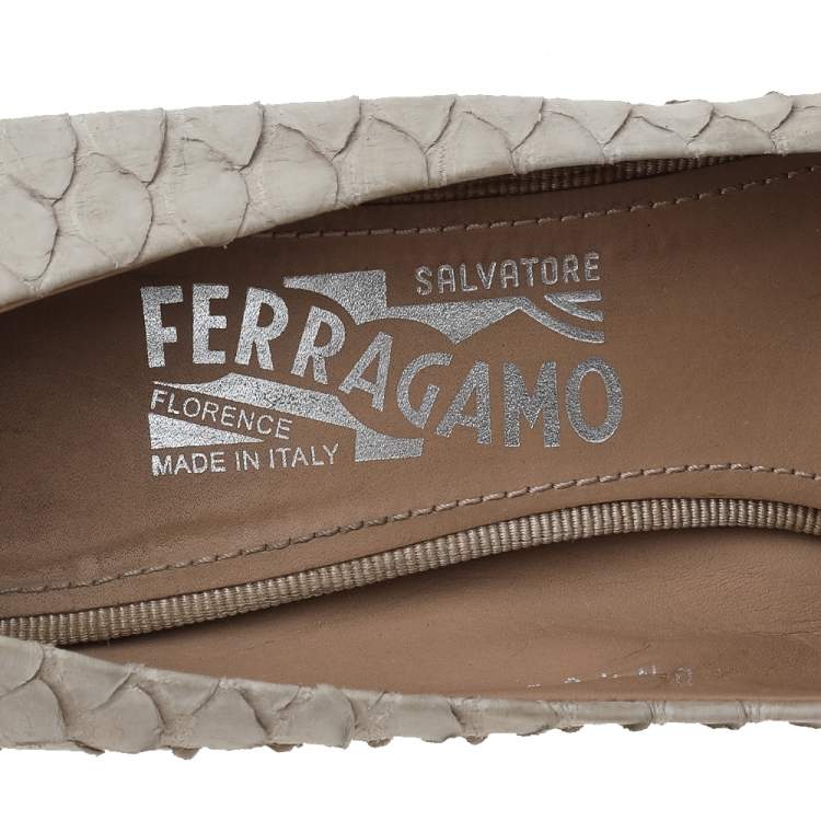 Pre Owned Salvatore Ferragamo Beige Python Vara Bow Platform Pumps Size 38.5