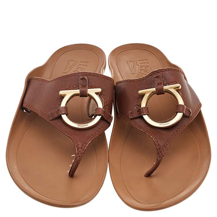 Pre Owned Salvatore Ferragamo Brown Leather Gancini Thong Flats Size 40