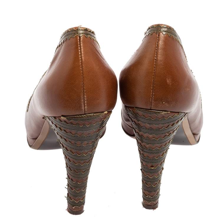 Pre Owned Salvatore Ferragamo Brown Leather Platform Pumps Size 39