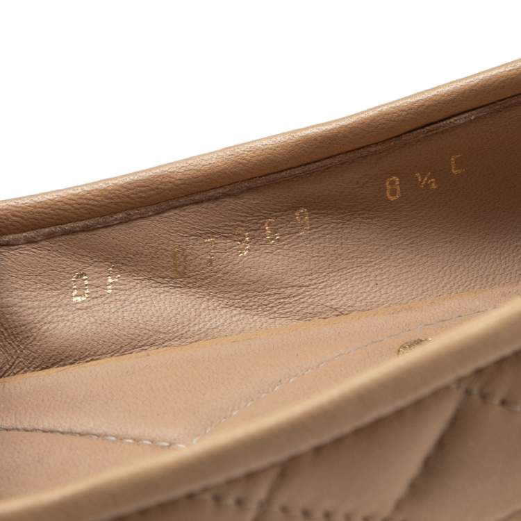 مملوكة مسبقًا Salvatore Ferragamo Beige/Black Patent And Leather Varina  Ballet Flats Size 39