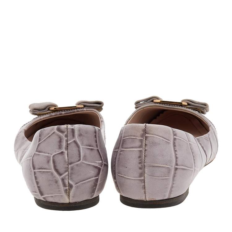 Pre Owned Salvatore Ferragamo Grey Croc Embossed Leather Varina Ballet Flats Size 37.5