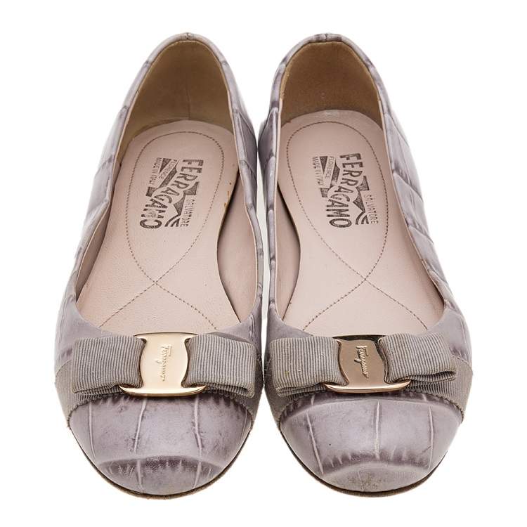 Pre Owned Salvatore Ferragamo Grey Croc Embossed Leather Varina Ballet Flats Size 37.5