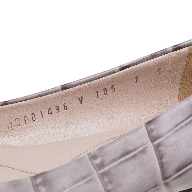 Pre Owned Salvatore Ferragamo Grey Croc Embossed Leather Varina Ballet Flats Size 37.5