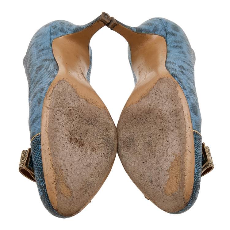 Pre Owned Salvatore Ferragamo Blue/Black Karung Leather Vara Bow Pumps Size 37.5