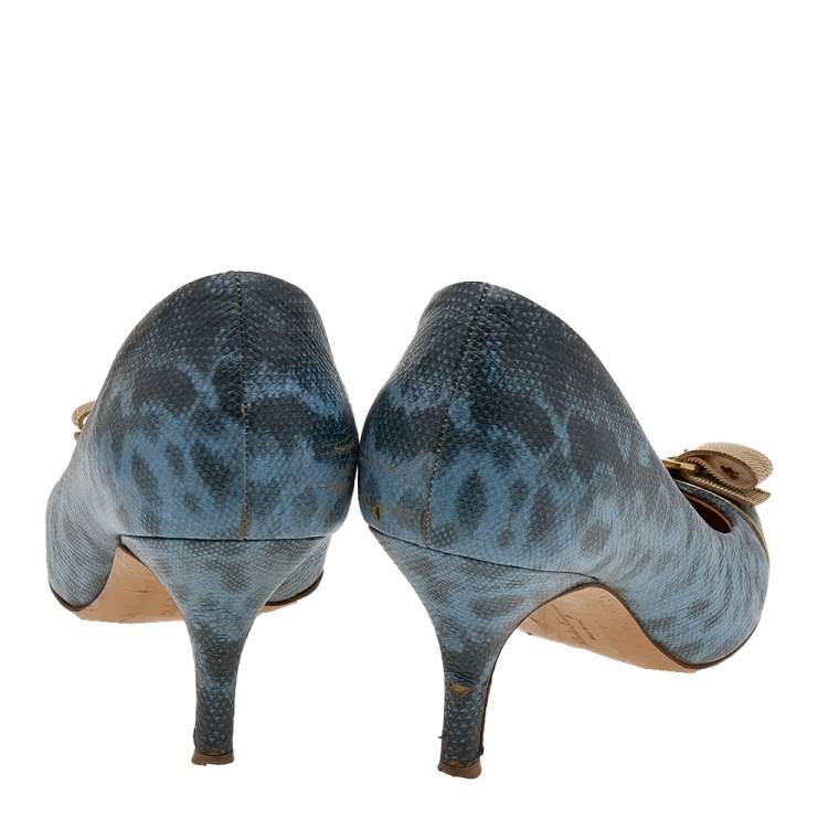 Pre Owned Salvatore Ferragamo Blue/Black Karung Leather Vara Bow Pumps Size 37.5