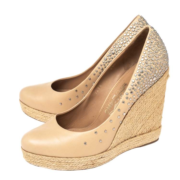 Pre Owned Salvatore Ferragamo Beige Studded Leather Espadrille Wedge Platform Pumps Size 39 