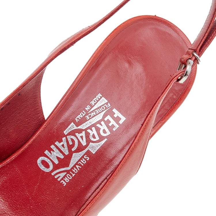 Pre Owned Salvatore Ferragamo Red Patent and Leather Pointed Toe Slingback Sandals Size 40