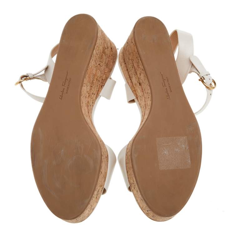 Pre Owned Salvatore Ferragamo Beige Leather Cork Wedge Sandals Size 40.5