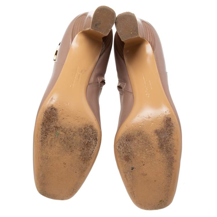 Pre Owned Salvatore Ferragamo Beige Leather Gancini Ankle Boots Size 37
