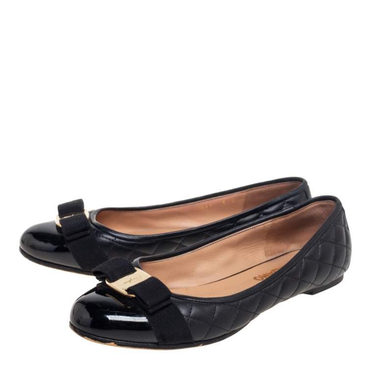 Pre Owned Salvatore Ferragamo Black Patent and Leather Vara Bow Ballet Flats Size 38.5