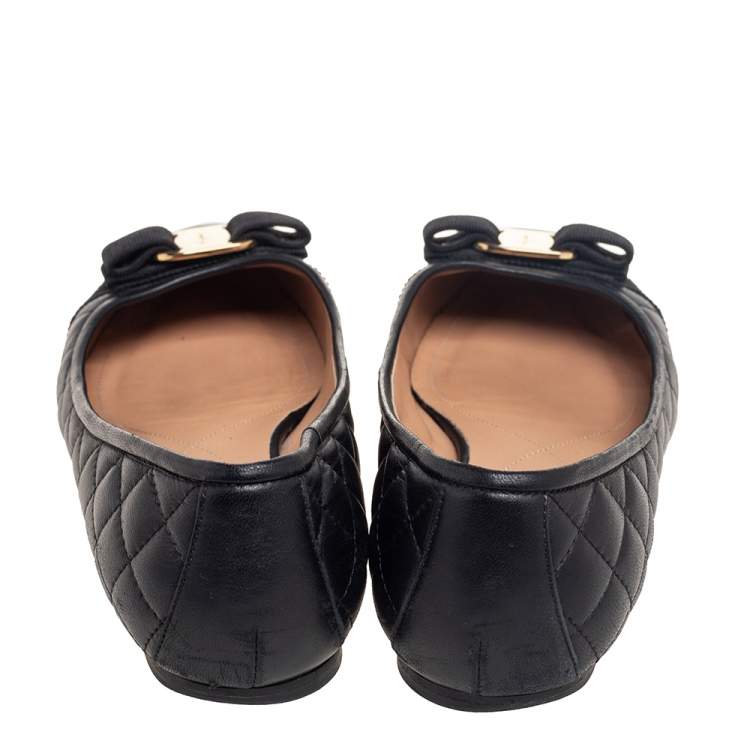 Pre Owned Salvatore Ferragamo Black Patent and Leather Vara Bow Ballet Flats Size 38.5