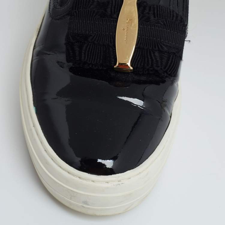Pre Owned Salvatore Ferragamo Black Patent Leather Bow Slip-On Sneakers Size 39.5