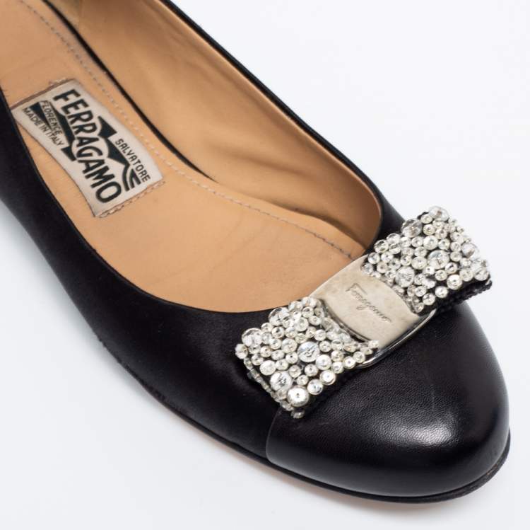 Pre Owned Salvatore Ferragamo Black Leather And Satin Crystal Embellished Bow Ballet Flats Size 38