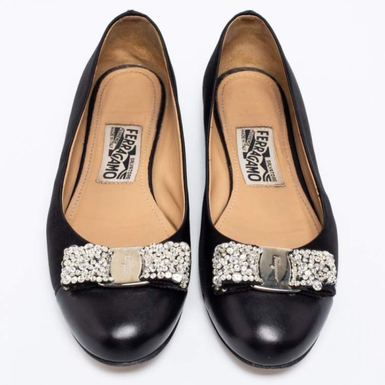 Pre Owned Salvatore Ferragamo Black Leather And Satin Crystal Embellished Bow Ballet Flats Size 38
