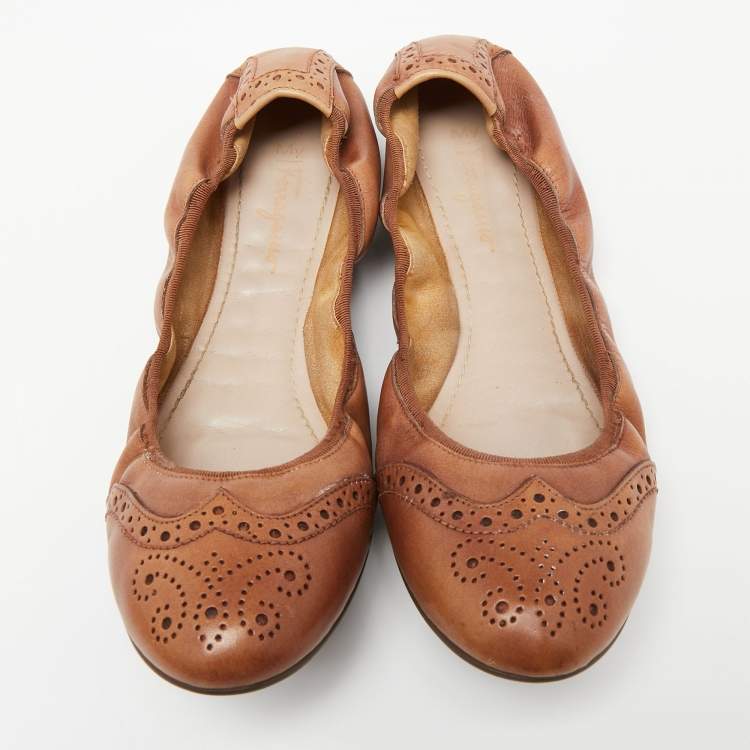 Pre Owned Salvatore Ferragamo Brown Brogue Leather Scrunch Ballet Flats Size 40.5