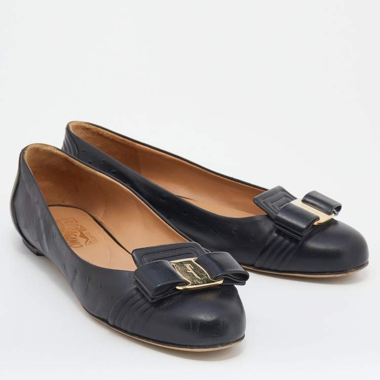 Pre Owned Salvatore Ferragamo Black Ostrich Embossed Leather Vara Bow Ballet Flats Size 37
