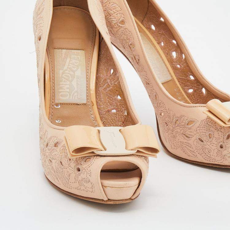 Pre Owned Salvatore Ferragamo Beige Floral Embroidered Leather Plum Vara Bow Peep Toe Pumps Size 36.5