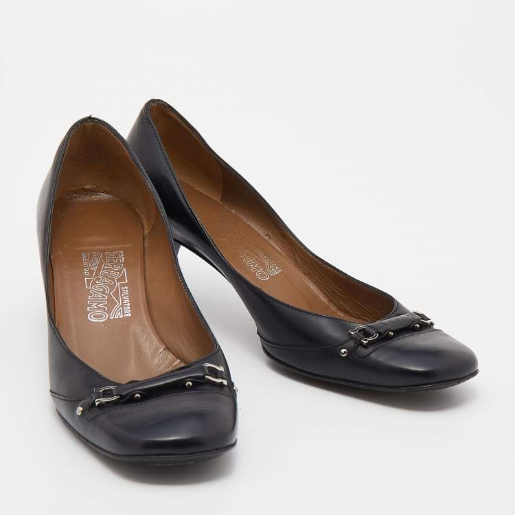 Pre Owned Salvatore Ferragamo Black Leather Square Toe Pumps Size 40