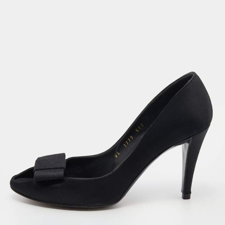 Pre Owned Salvatore Ferragamo Black Satin Bow Peep Toe Pumps Size 37.5