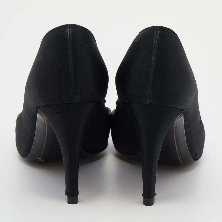 Pre Owned Salvatore Ferragamo Black Satin Bow Peep Toe Pumps Size 37.5