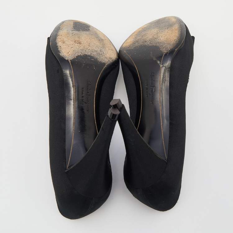 Pre Owned Salvatore Ferragamo Black Satin Bow Peep Toe Pumps Size 37.5