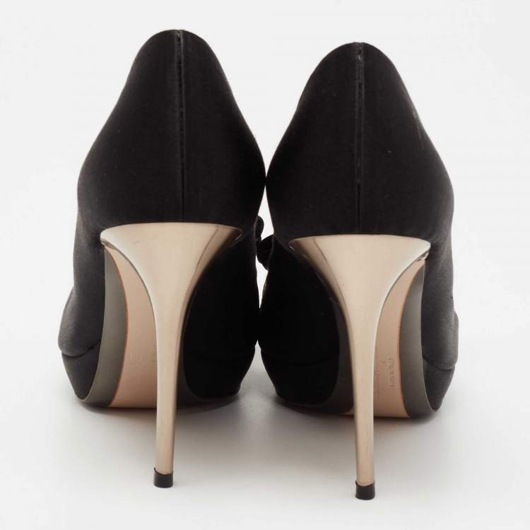 Pre Owned Salvatore Ferragamo Black Satin and Velvet Vara Bow Peep-Toe Pumps Size 37.5