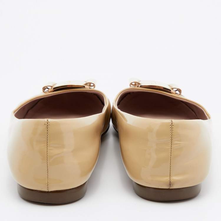 Pre Owned Salvatore Ferragamo Beige Patent Leather Ballet Flats Size 37.5