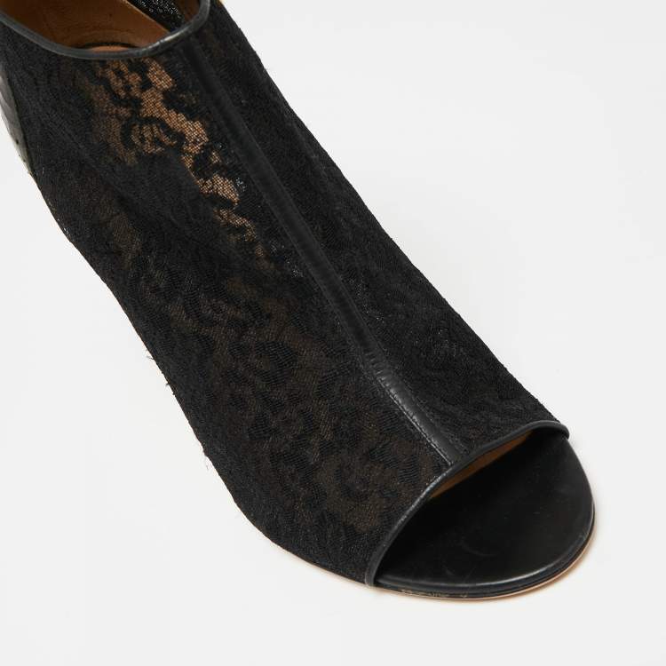 Pre Owned Salvatore Ferragamo Black Lace and Python Leather Nufus Open Toe Ankle Booties Size 40.5 