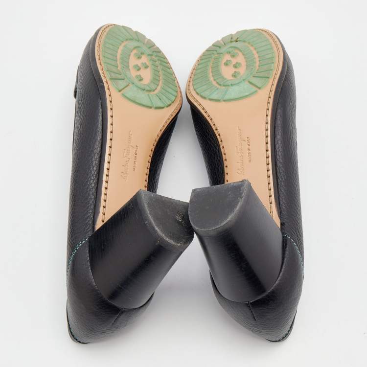 Pre Owned Salvatore Ferragamo Black Leather Loafer Pumps Size 39.5
