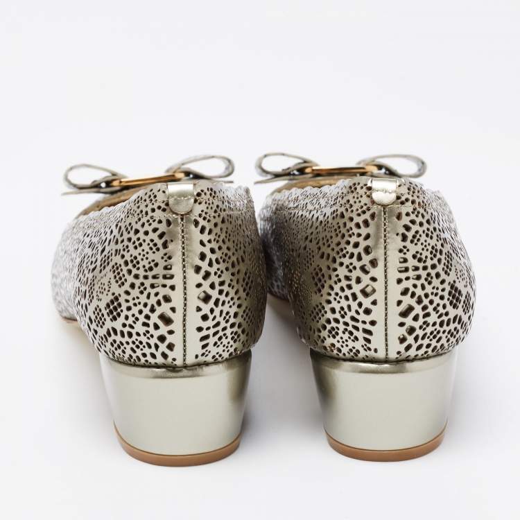 Pre Owned Salvatore Ferragamo Metallic Grey Perforated Leather Varina Bow Ballet Flats Size 38.5