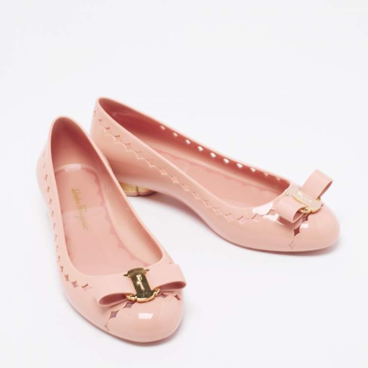 Pre Owned Salvatore Ferragamo Beige Jelly Cut Out Detail Ballet Flats Size 36.5