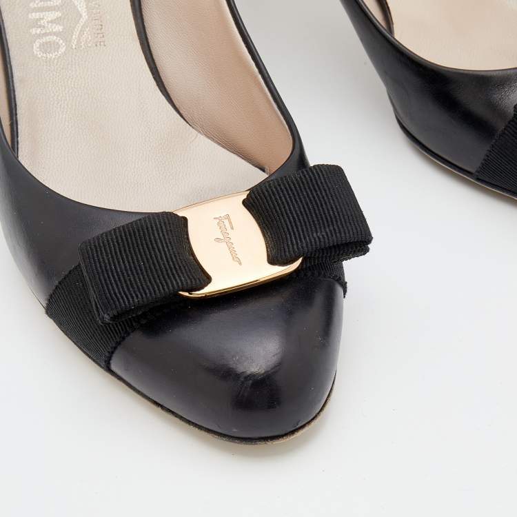 Pre Owned Salvatore Ferragamo Black Leather Vara Bow Pumps Size 37.5