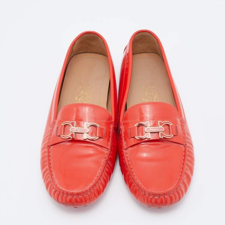 Pre Owned Salvatore Ferragamo Red Patent Leather Gancini Bit Slip On Loafers Size 39