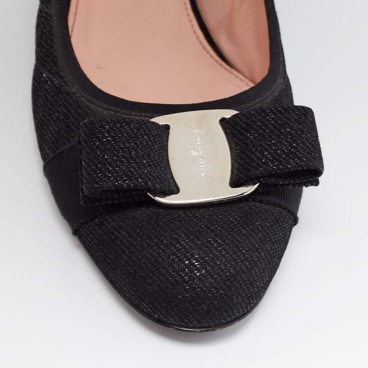 Pre Owned Salvatore Ferragamo Black Iridescent Quilted Suede Vara Bow Block Heel Pumps Size 37.5