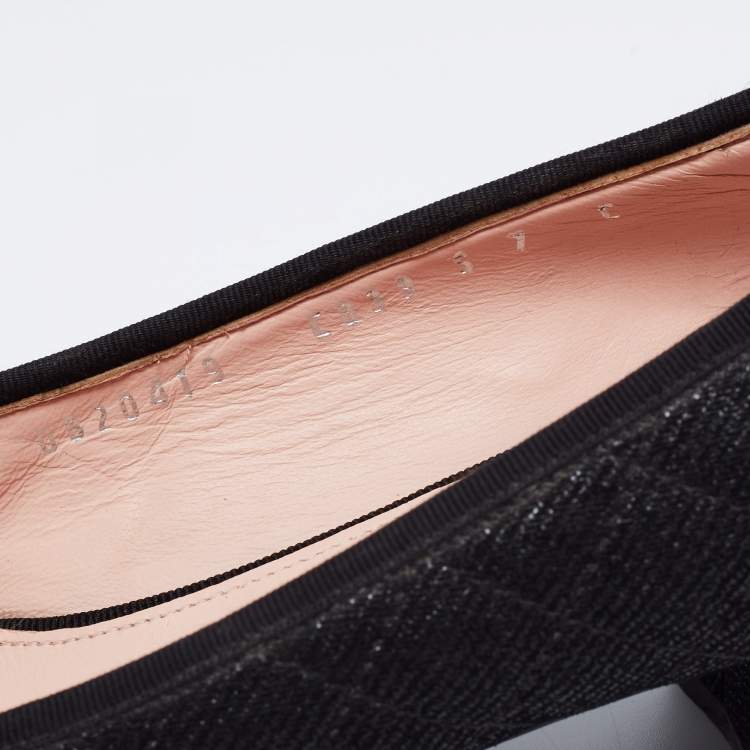 Pre Owned Salvatore Ferragamo Black Iridescent Quilted Suede Vara Bow Block Heel Pumps Size 37.5