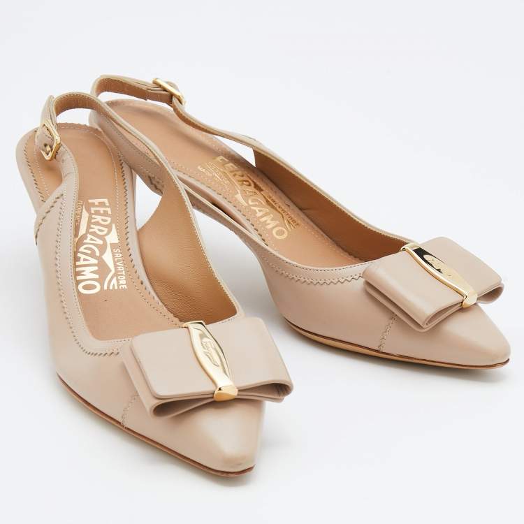 Pre Owned Salvatore Ferragamo Beige Leather Vara Bow Slingback Sandals Size 36