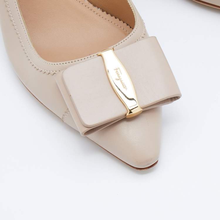 Pre Owned Salvatore Ferragamo Beige Leather Vara Bow Slingback Sandals Size 36