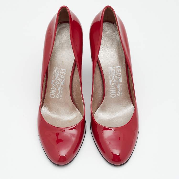 Pre Owned Salvatore Ferragamo Magenta Patent Leather Round Toe Pumps Size 38.5