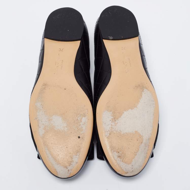 Pre Owned Salvatore Ferragamo Black Quilted Patent And Leather Vara Bow Ballet Flats Size 37.5