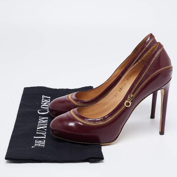 Pre Owned Salvatore Ferragamo Burgundy Leather Rory Chain Detail Pumps Size 38.5