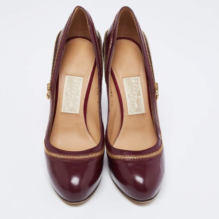 Pre Owned Salvatore Ferragamo Burgundy Leather Rory Chain Detail Pumps Size 38.5