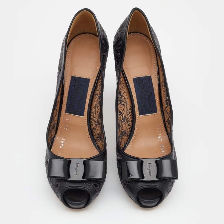 Pre Owned Salvatore Ferragamo Black Leather Laser Cut Out Embroidered Platform Peep Toe Pumps Size 39