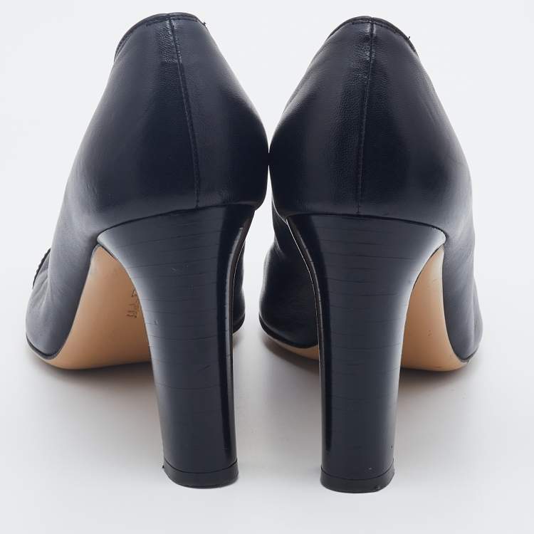 مملوكة مسبقًا Salvatore Ferragamo Black Leather Pumps Size 40.5