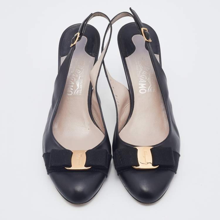 Pre Owned Salvatore Ferragamo Black Leather Vara Bow Slingback Sandals Size 39.5