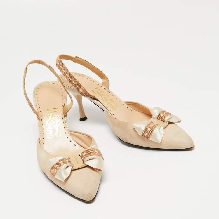Pre Owned Salvatore Ferragamo Beige Suede Pointed Toe Slingback Sandals Size 39