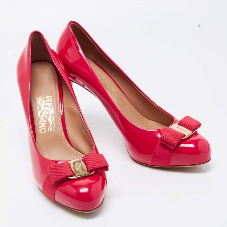Pre Owned Salvatore Ferragamo Red Patent Leather Vara Bow Pumps Size 39