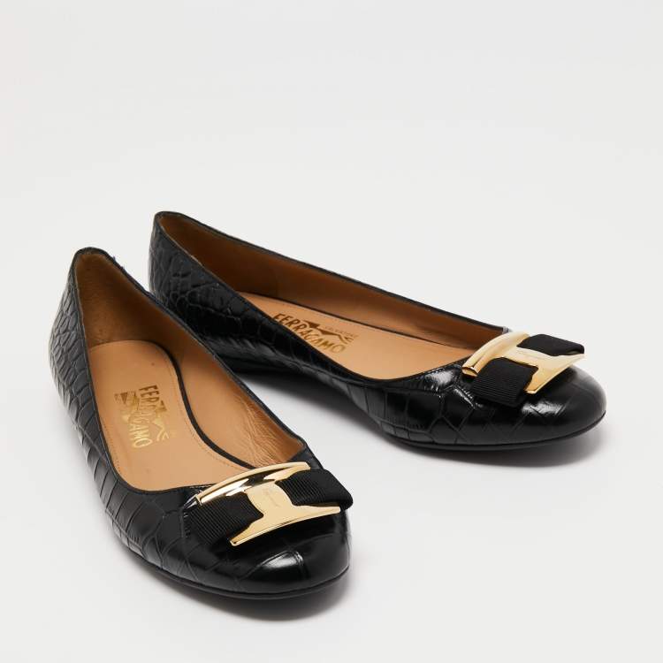 Pre Owned Salvatore Ferragamo Black Crocodile Leather  Vara Ballet Flats Size 40.5