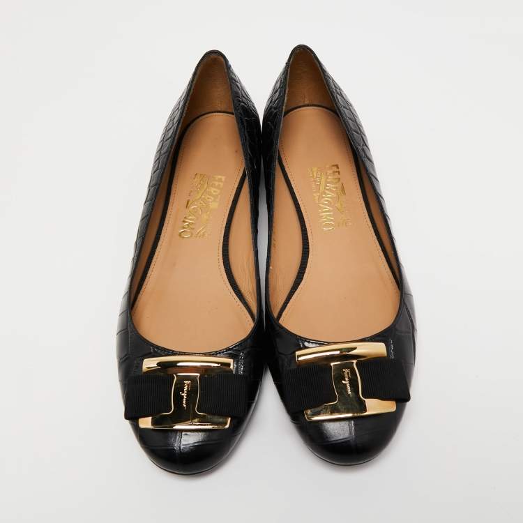 Pre Owned Salvatore Ferragamo Black Crocodile Leather  Vara Ballet Flats Size 40.5