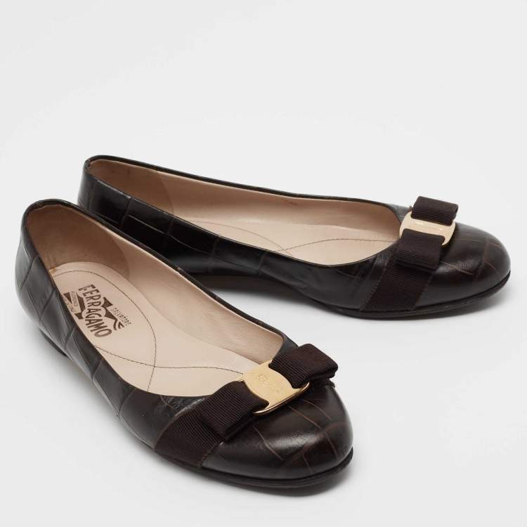 Pre Owned Salvatore Ferragamo Dark Brown Croc Embossed Leather Varina  Ballet Flats Size 37.5